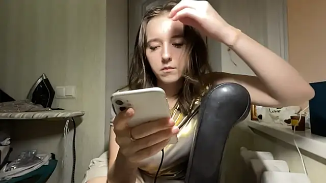 Mia_labs – Live XXX-chat