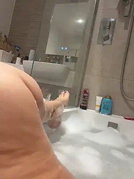 CurvyEllaX Chat XXX live