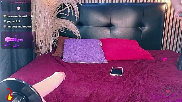 Hiddenhotcake live XXX chat