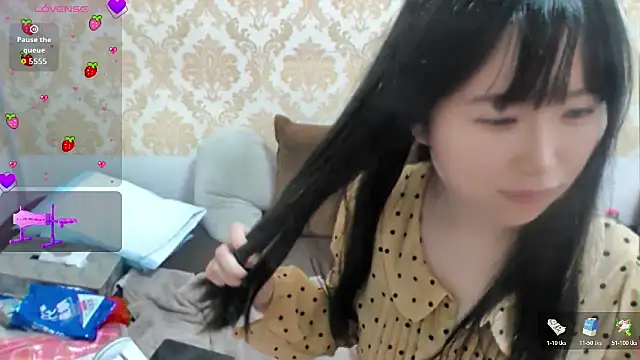 himaridesu Adlı Modelin Canlı XXX Sohbeti