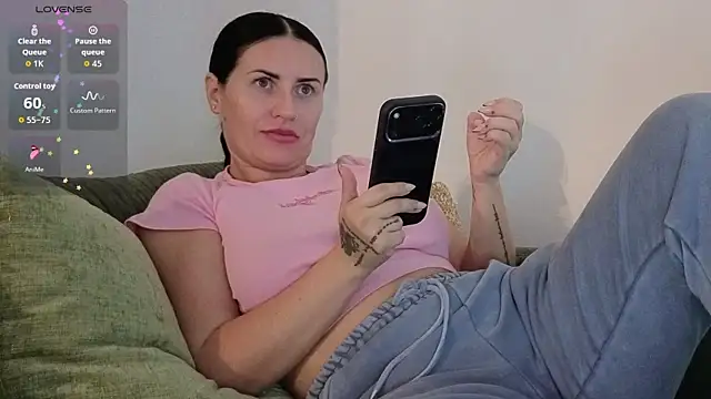 ViolettBaby's Live XXX Chat