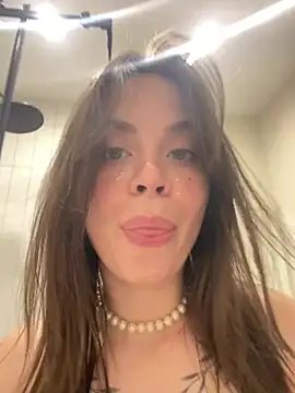 19_PetiteEilish_97 Live XXX-chat