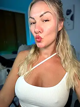 NastyMilf_'s Live XXX Chat