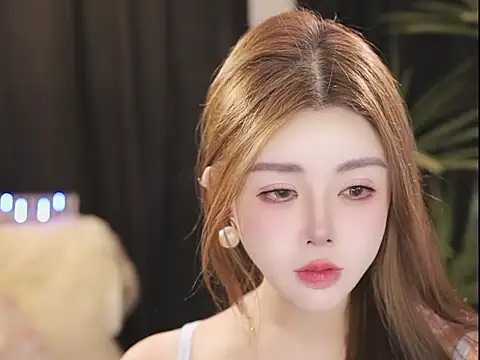 XXX chat uživo modela Qiaoqiao__