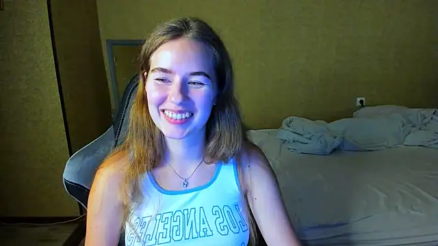 EmilyPaw Chat XXX in diretta