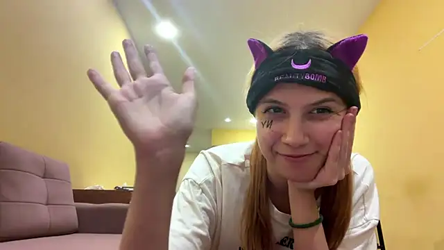 LinZavr's Live XXX Chat