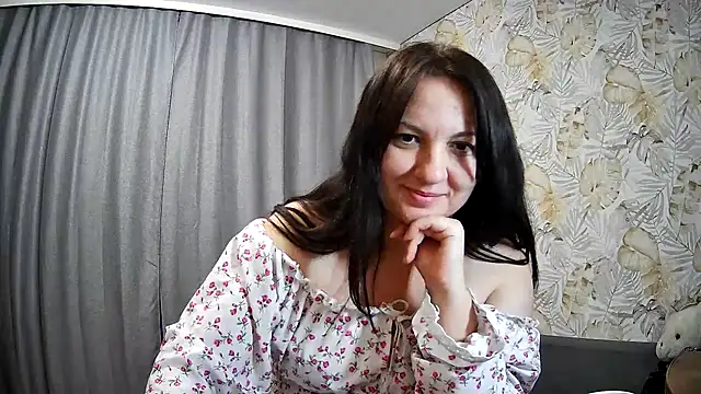دردشة JANICSA الجنسية المباشرة