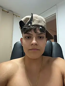 DilanMiller_ লাইভ XXX চ্যাট