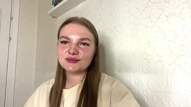 Chat +18 de MyrtaBandel ao vivo