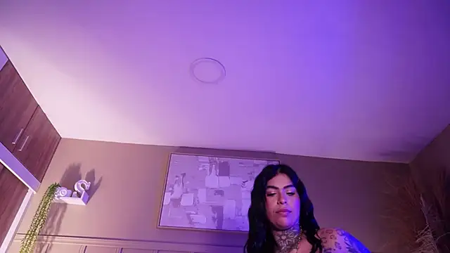 curvyliciousss Adlı Modelin Canlı XXX Sohbeti