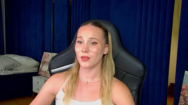ElaraVoltage Live XXX-chat