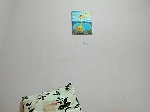ElektraShine29's Live XXX Chat