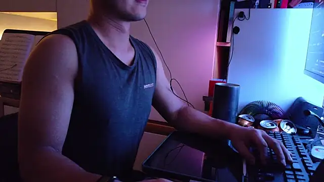 OnlyMan90n Live XXX chat