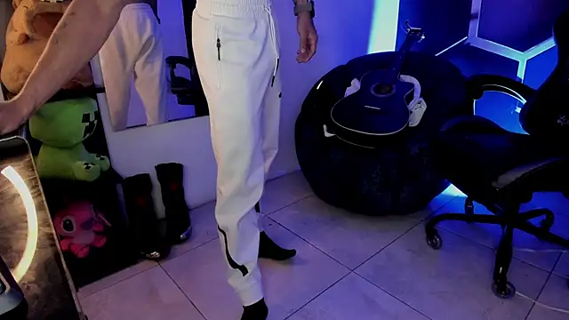 XXX chat uživo modela MaxiimoRomano_
