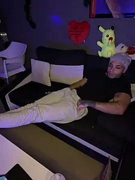 Mohdollmen's Live XXX Chat