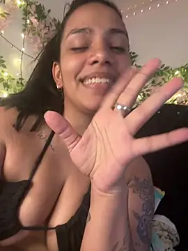 Czat XXX na żywo – ArielleMillerr-
