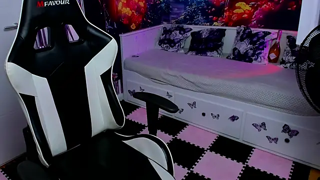 linphea live XXX chat