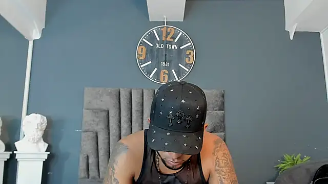 Robin_Rief XXX чат на живо