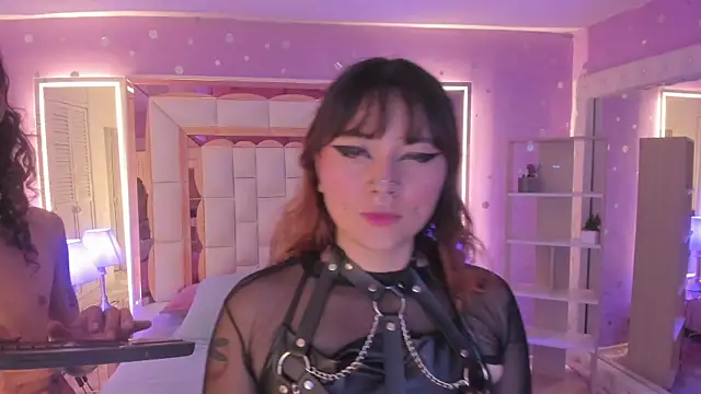 Czat XXX na żywo – Goldentemptation_