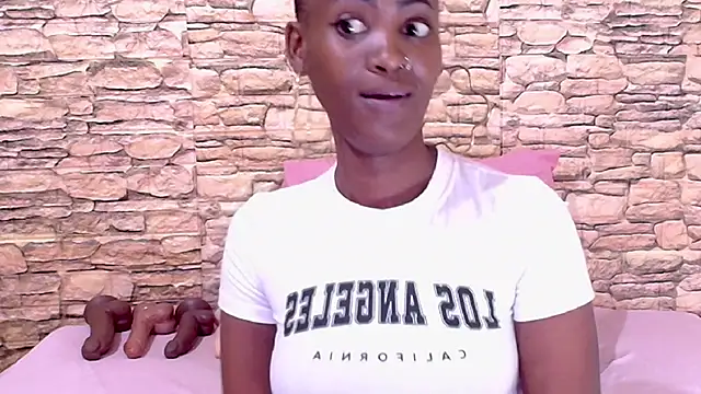 EbonyOlive69 – Live XXX-chat