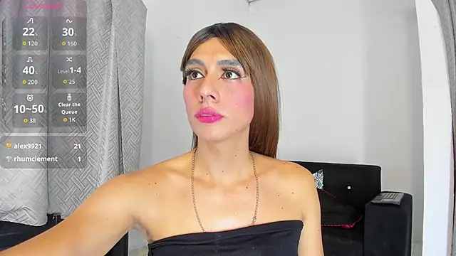 BritannyLord Adlı Modelin Canlı XXX Sohbeti