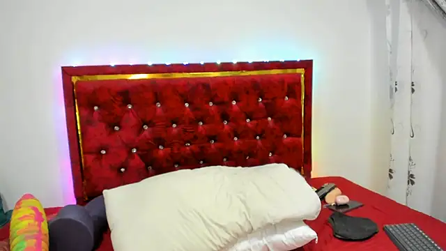 Czat XXX na żywo – charlloteevans_X