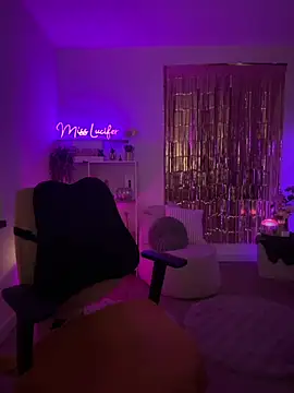 Miss_Lucifer6のライブXXXチャット