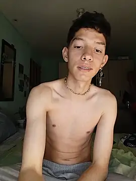 heyy_noah11's Live XXX Chat