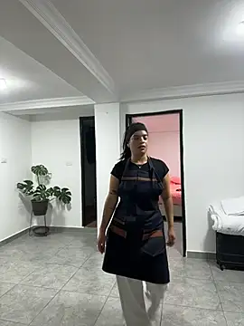Czat XXX na żywo – JuanitaMore01