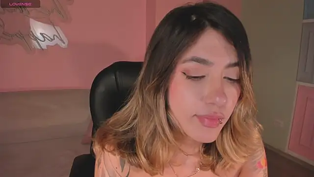 EveBensonX's Live XXX Chat