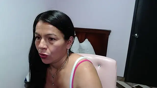 camilavargas_ 即時 XXX 聊天