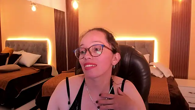 Victoria__blake_: онлайн-секс-чат