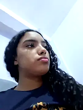 Cataleya_ja Adlı Modelin Canlı XXX Sohbeti