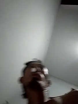 Show de Dwirosebig na webcam