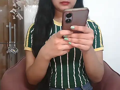 Czat XXX na żywo – urvashi_rai