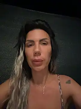 SelineVelvet Adlı Modelin Canlı XXX Sohbeti