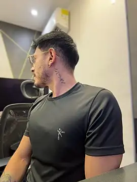 andrewlopezz – webcam-show