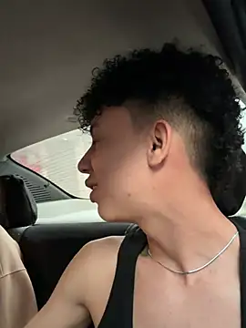 yoursexyjose Show Webcam
