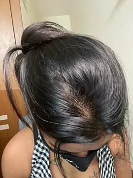 its_ur_flora Adlı Modelin Canlı XXX Sohbeti