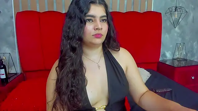 دردشة SalomeEvanz الجنسية المباشرة