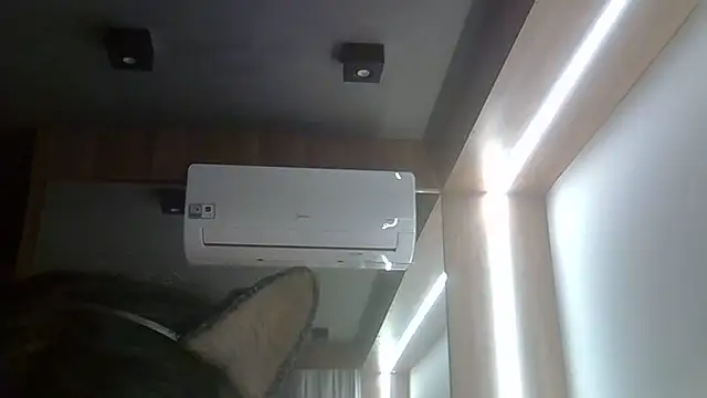 Chat XXX ao vivo de SkinnyKitten