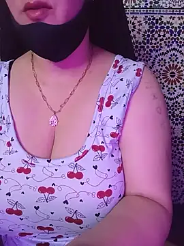 Rania-Dalouaa Chat XXX in diretta