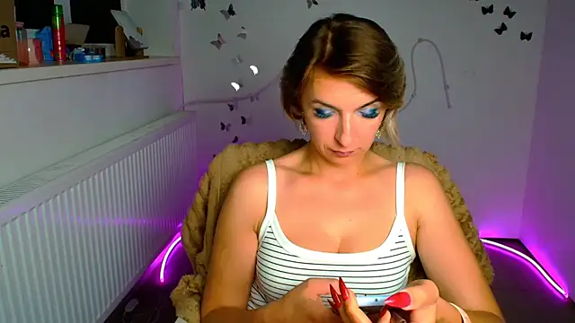 Lana_Foxyy Chat XXX in diretta