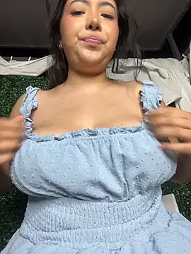 JustACutieXXX live XXX chat