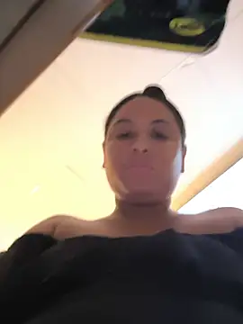 Chatroom XXX en direct de Francesca_ferrari