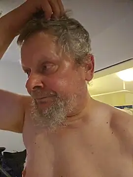عرض كام BigDaddyCooool