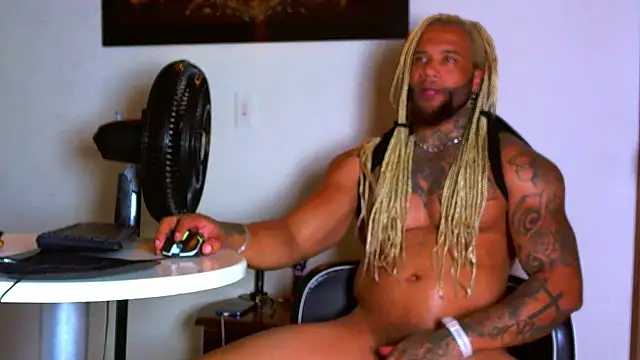 ragnar0825 Webcam Show