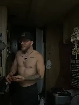 Webkamerová show Silusgrai