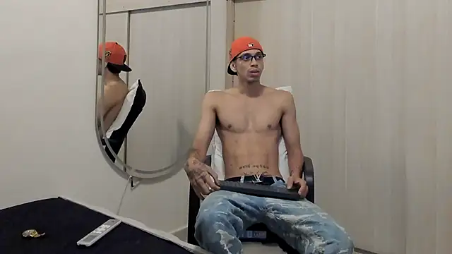 Mheysam_Youngerx Webcam show