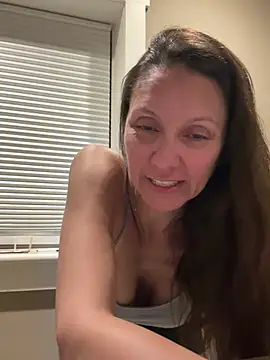 Bella_2323: вебкам-шоу